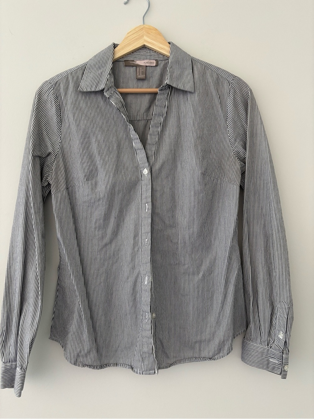 Striped Long-Sleeve Button-Up Shirt - Black & White